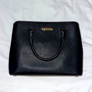 Michael Kora Purse!!